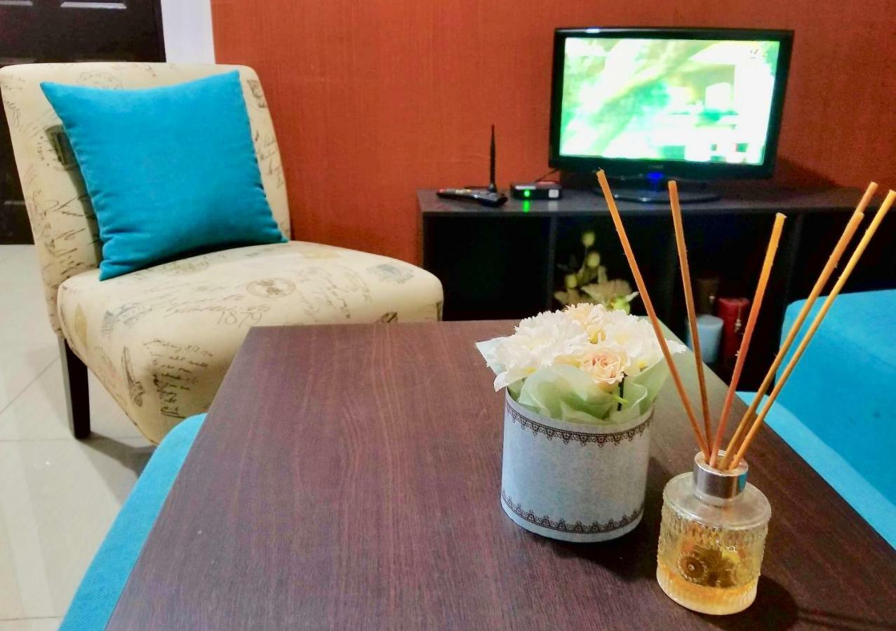 Super Cute Hampton Suites Imus Buitenkant foto